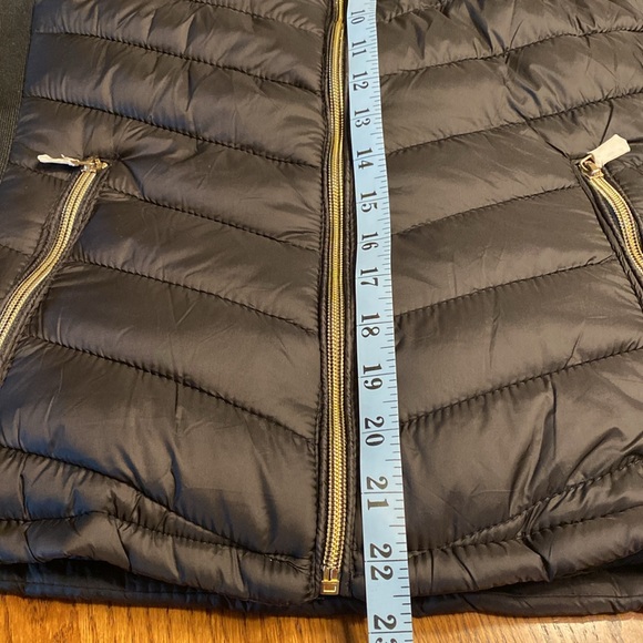 🎉HP🎉Snobbish Womens Puffer Vest M NWT - Picture 9 of 15